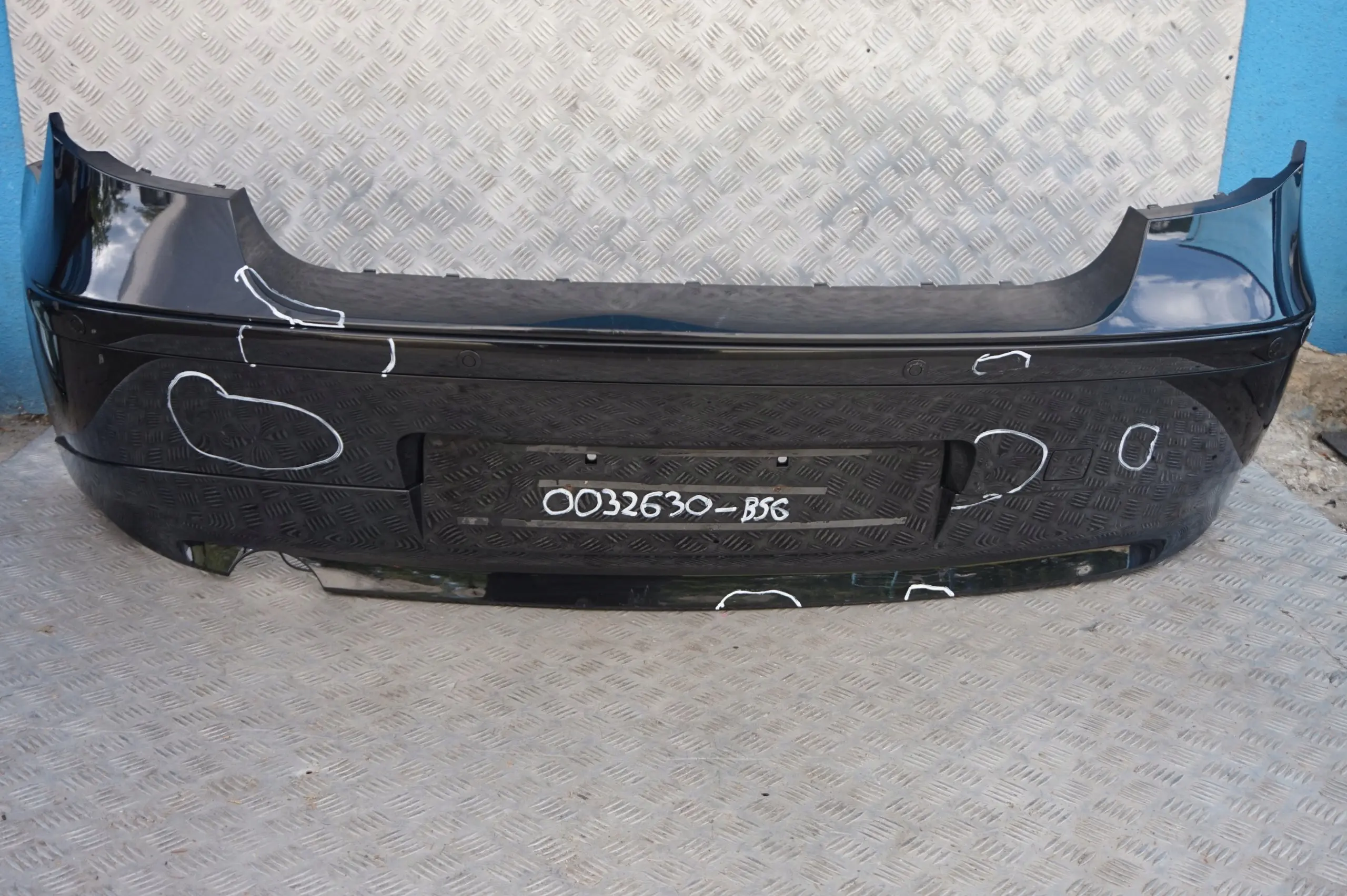 BMW 1 SERIES 6 E87 Trim Panel Bumper Rear PDC Black Sapphire Metallic - 475