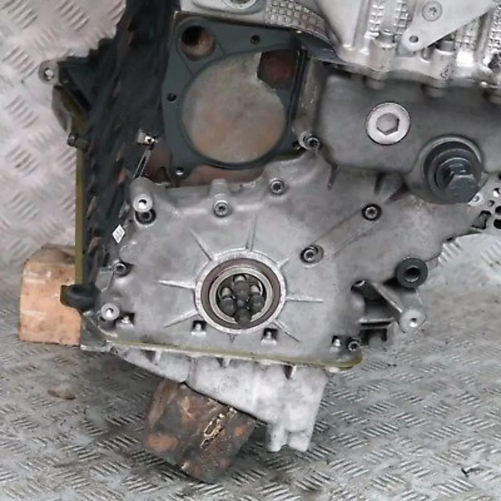 BMW E60 E61 Motor Desnudo 525d M57N 256D2 Diesel 177HP 136 000 km, GARANTÍA