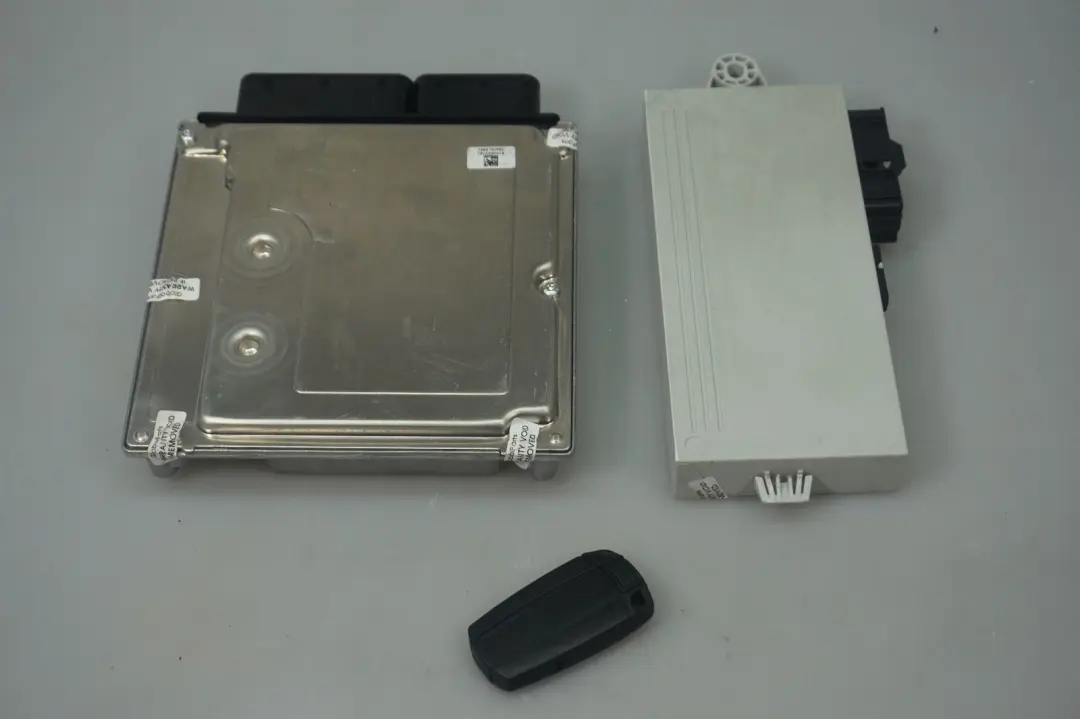 BMW E60 E87 E90 120d 320d 520d Engine M47N2 163HP ECU Kit DDE 7808125 CAS2 Key