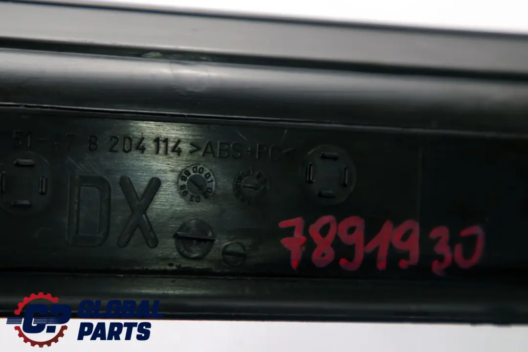 BMW E46 Cubierta De Entrada M Sport Trim Panel Cubierta Derecha 8204117