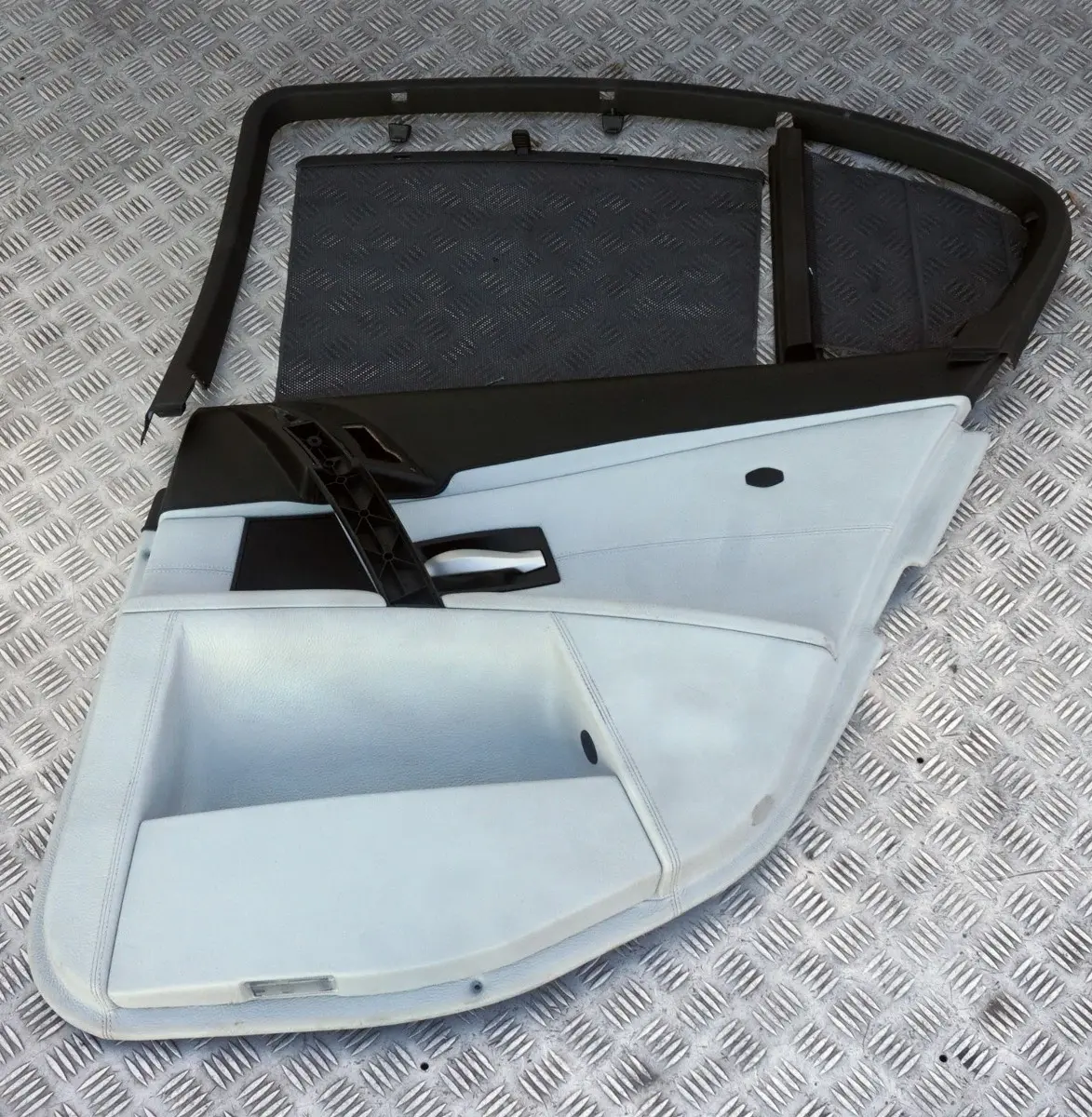 BMW 5 Series E60 M5 Rear Right O/S Door Leather Card Trim Panel Roller Blind