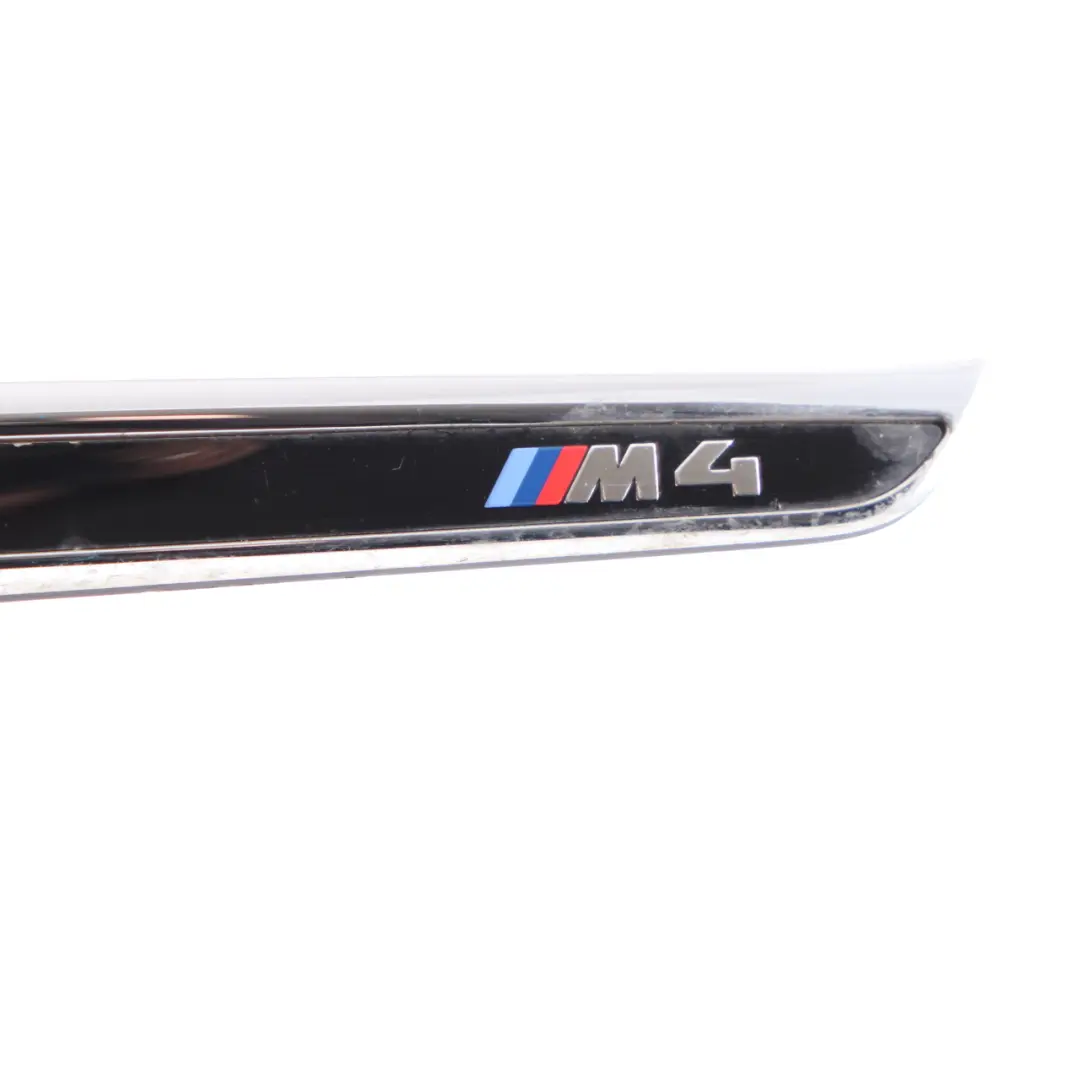 BMW F82 F83 M4 Conducto aire Emblema Guardabarros Cromo Izquierda 8058779