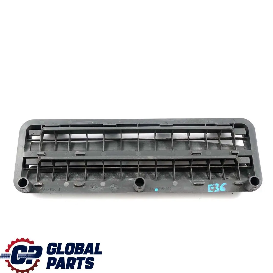 Respiradero trasero del maletero BMW E36 8151887