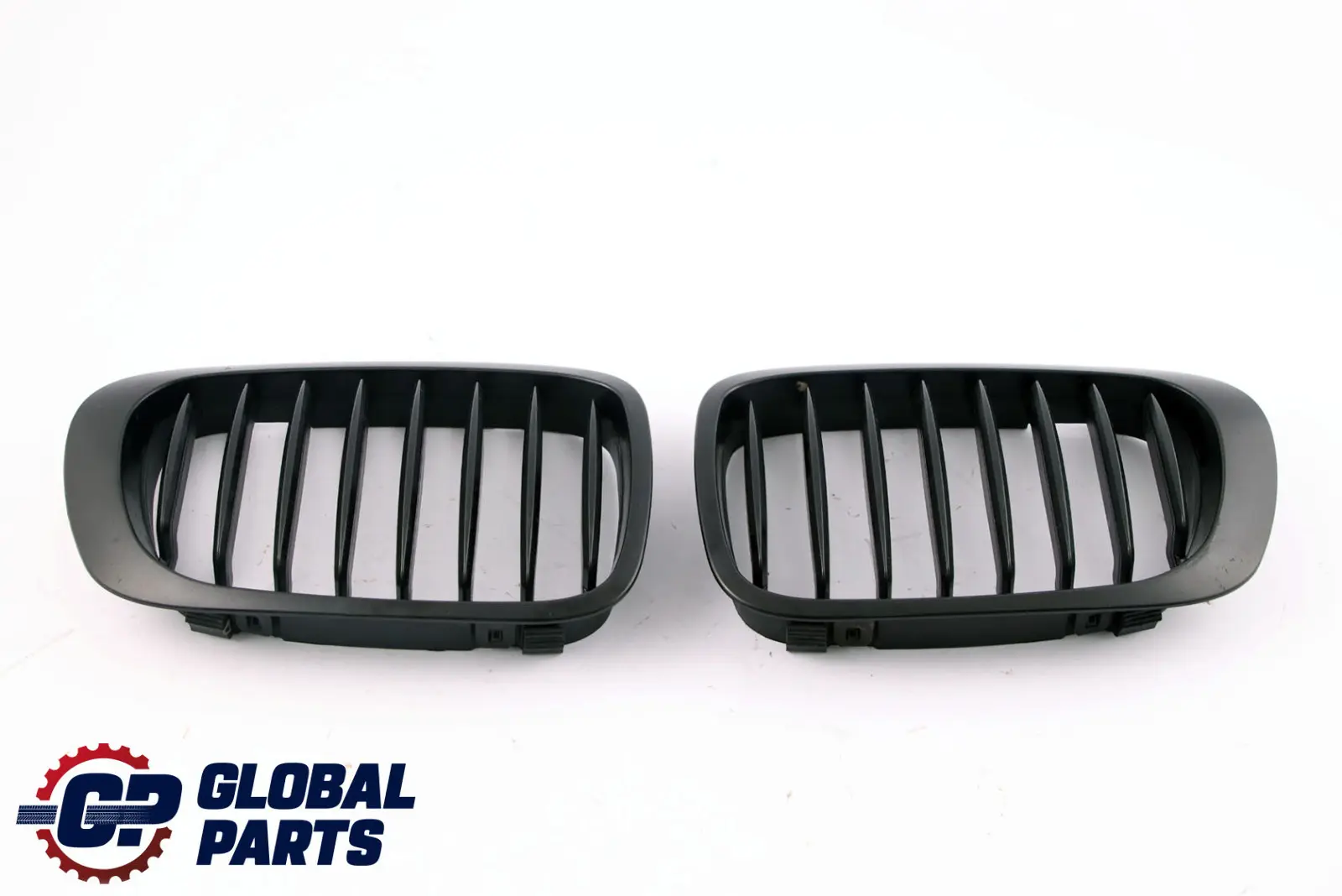 BMW 3 Series E46 Set Grille Frame Black Left Right O/N/S 8208685 8208686
