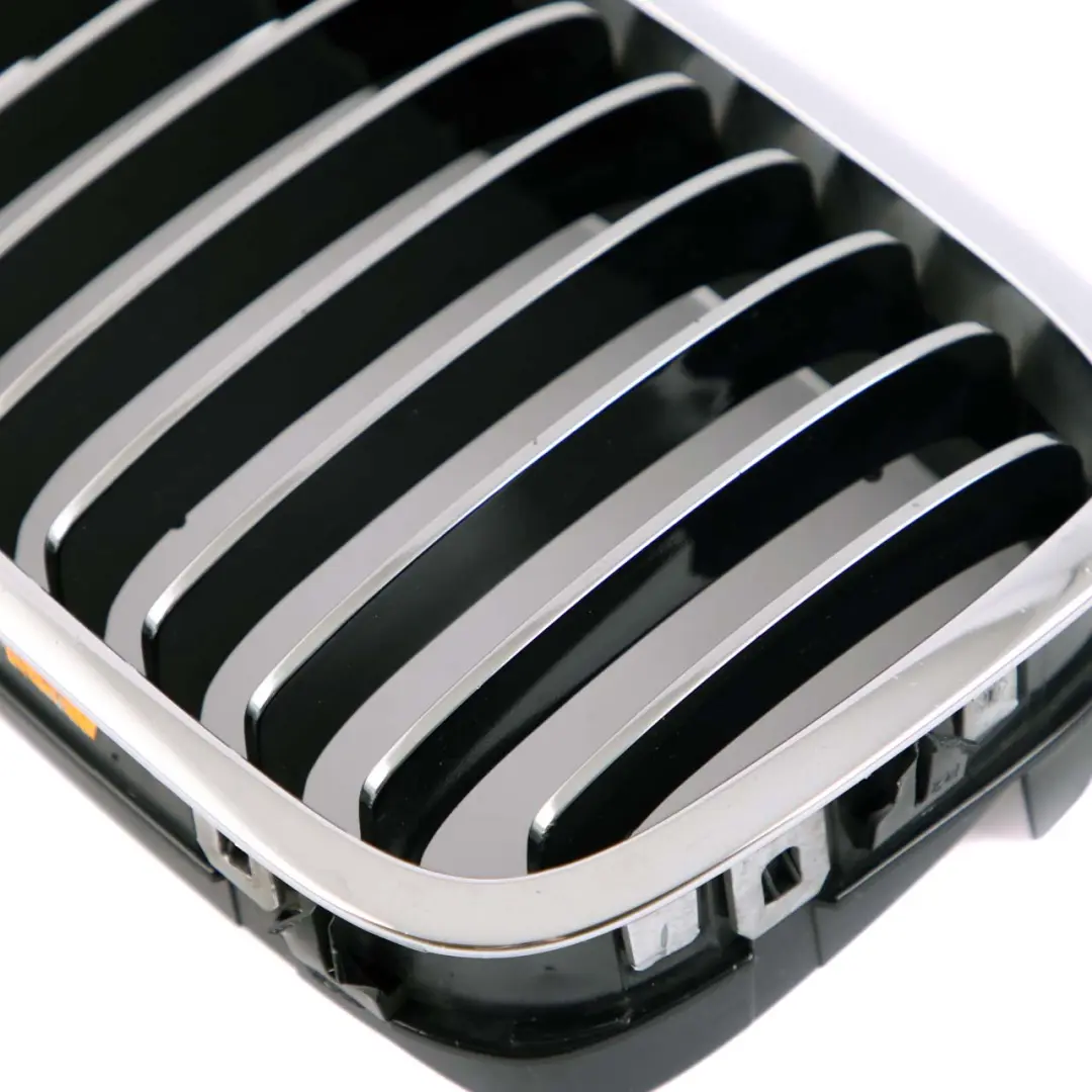 BMW E46 Convertible Coupé Frame Front Right O/S Cover Chrome 8208686
