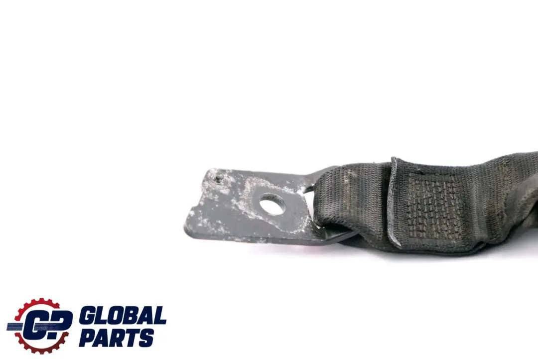 BMW 5 Series E39 Lower Belt Buckle Rear Center 8209836
