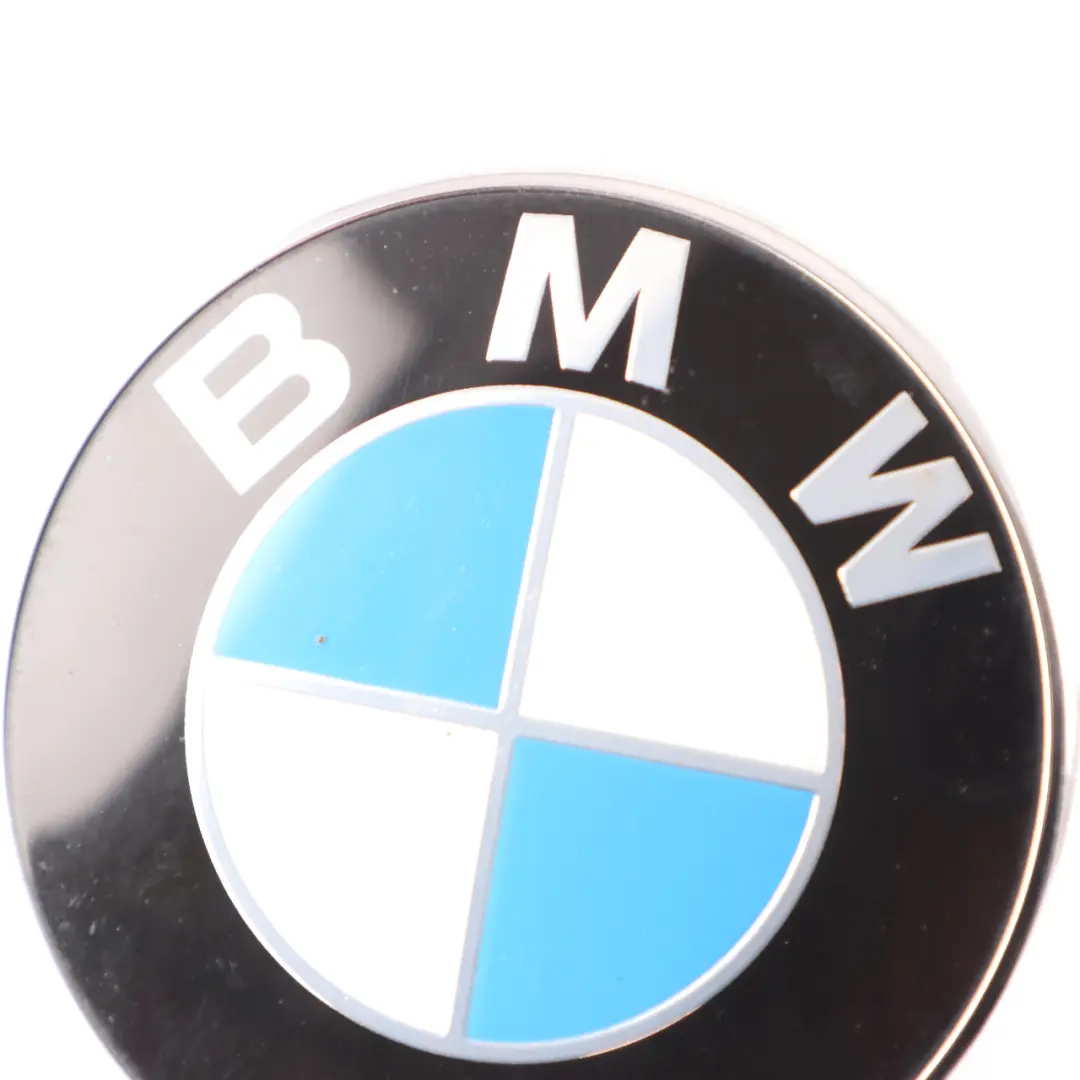 BMW E46 E90 F30 F31 Placa Bota Insignia Logo Emblema Trasero 74mm 8219237