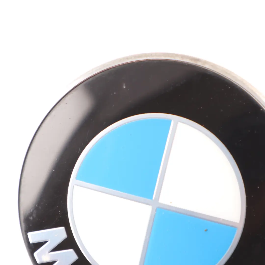 BMW E46 E90 F30 F31 Placa Bota Insignia Logo Emblema Trasero 74mm 8219237