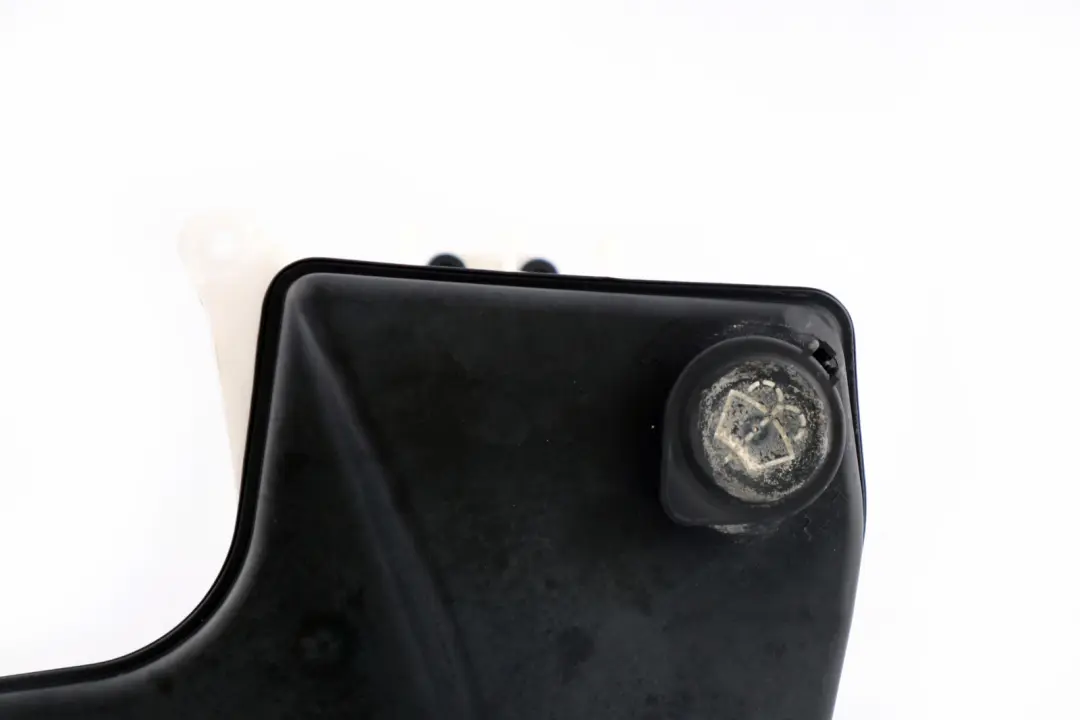 BMW X5 Series E53 Windscreen Washer Fluid Reservoir 8252722