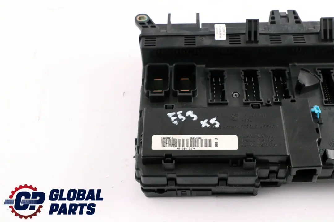 Caja de fusibles de distribución eléctrica BMW Serie X5 E53 8384527