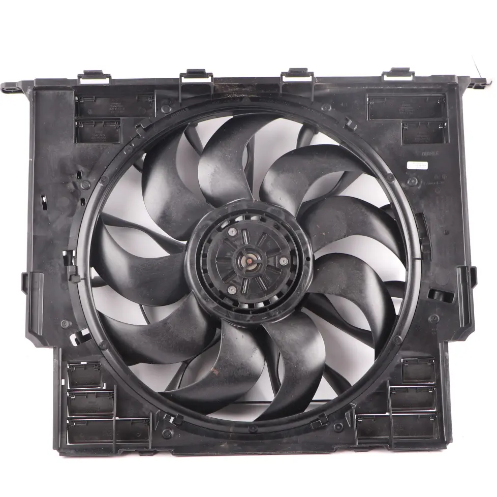 Radiator Fan BMW G11 G30 Engine Cooling Radiator Fan Shroud 600W 8472268