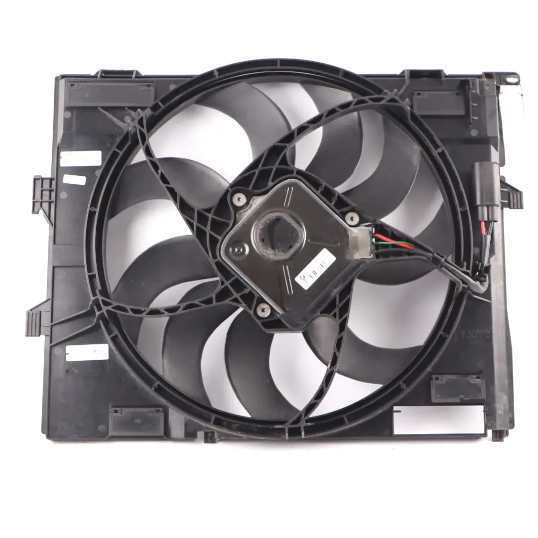 BMW F20 F21 F22 F30 F32 LCI Motor Refrigeración Radiador Ventilador 600W 8641947