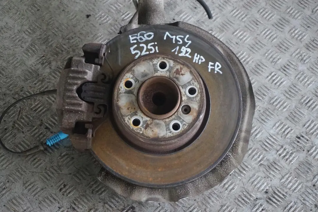 BMW E60 525i M54 Delantero Derecho Muelle Strut Pierna Pinza De Freno