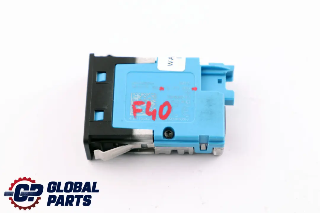 BMW X1 F40 F48 Mini F54 F60 USB Socket Switched Adaptor Plug 8711939