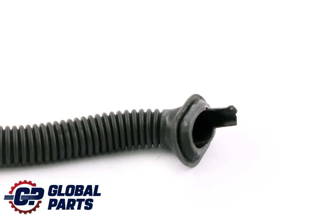 BMW 1 Series F40 Grommet Trunk Lid Left N/S 8782071
