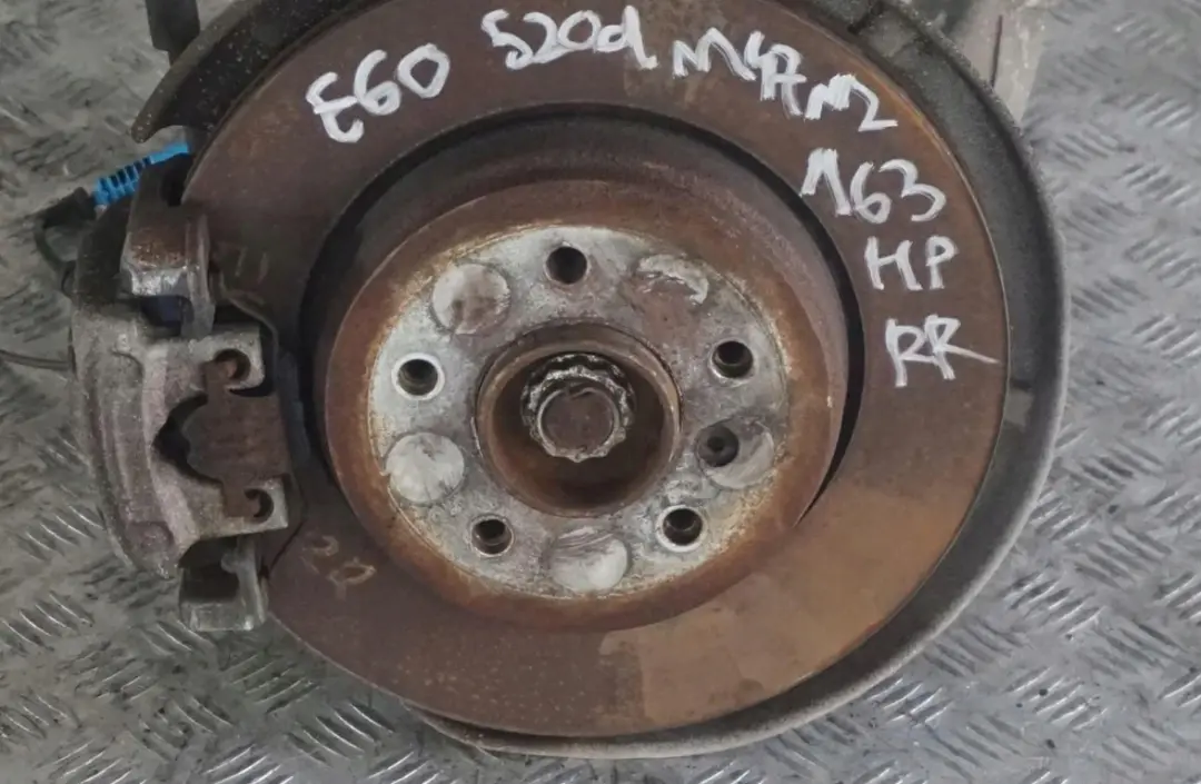 *BMW 5 E60 520d M47N2 Schwenklager Radträger Bremssattel Hinten Rechts