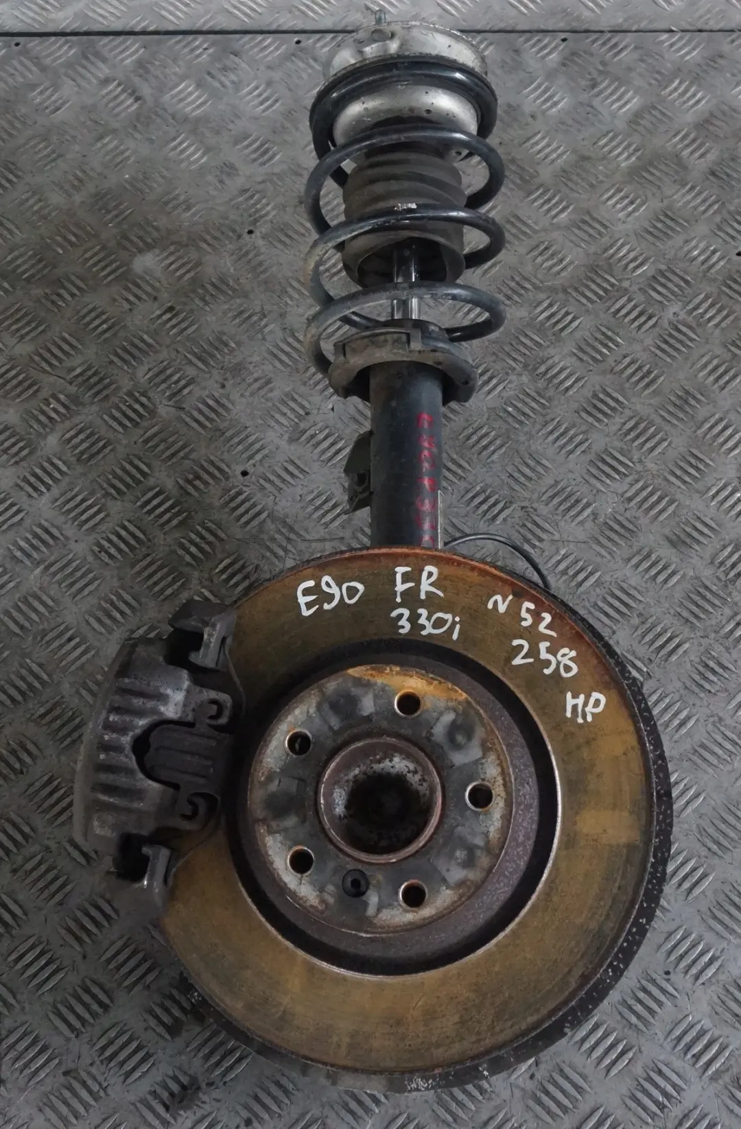 BMW E90 330i N52 Delantera Derecha O / S Primavera Strut Pierna Suspension