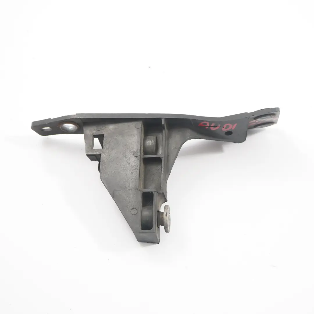 Audi A4 B7 Parachoques delantero izquierdo soporte de montaje 8E0805363