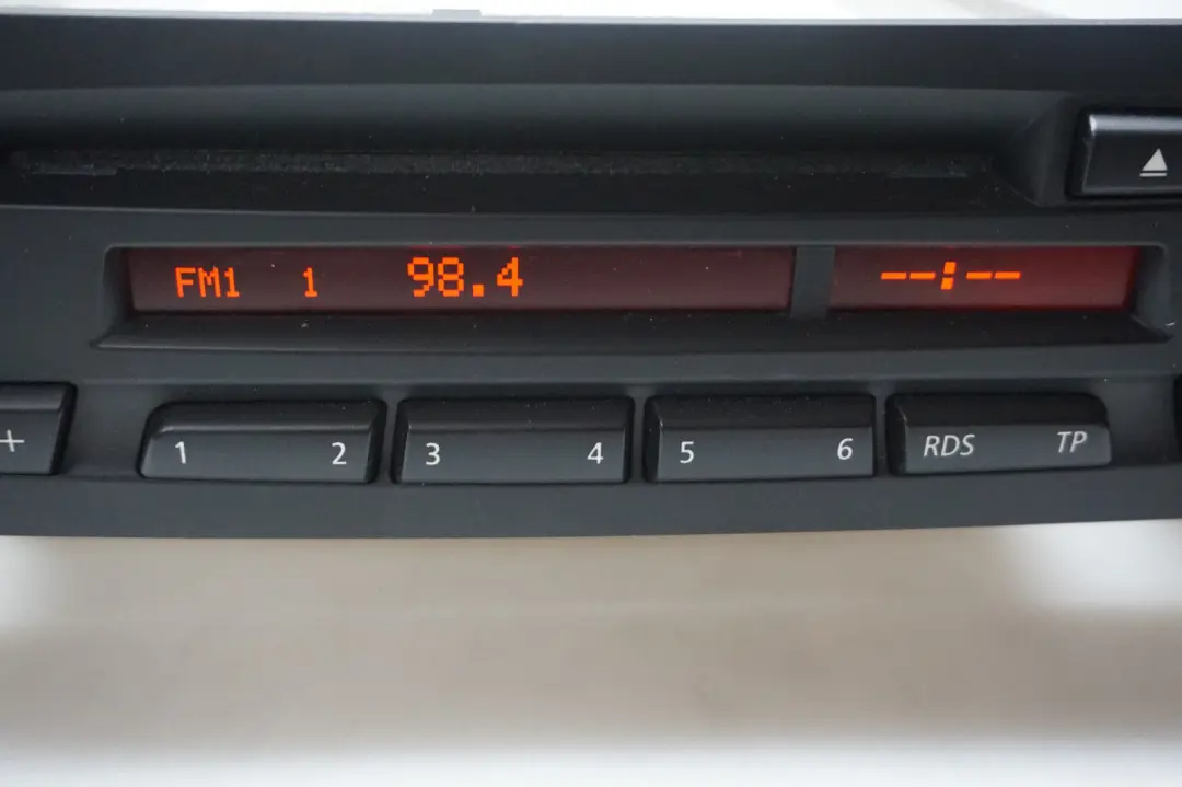 BMW E81 E87 E90 E91 LCI E92 E93 CD Radio Business 9229241