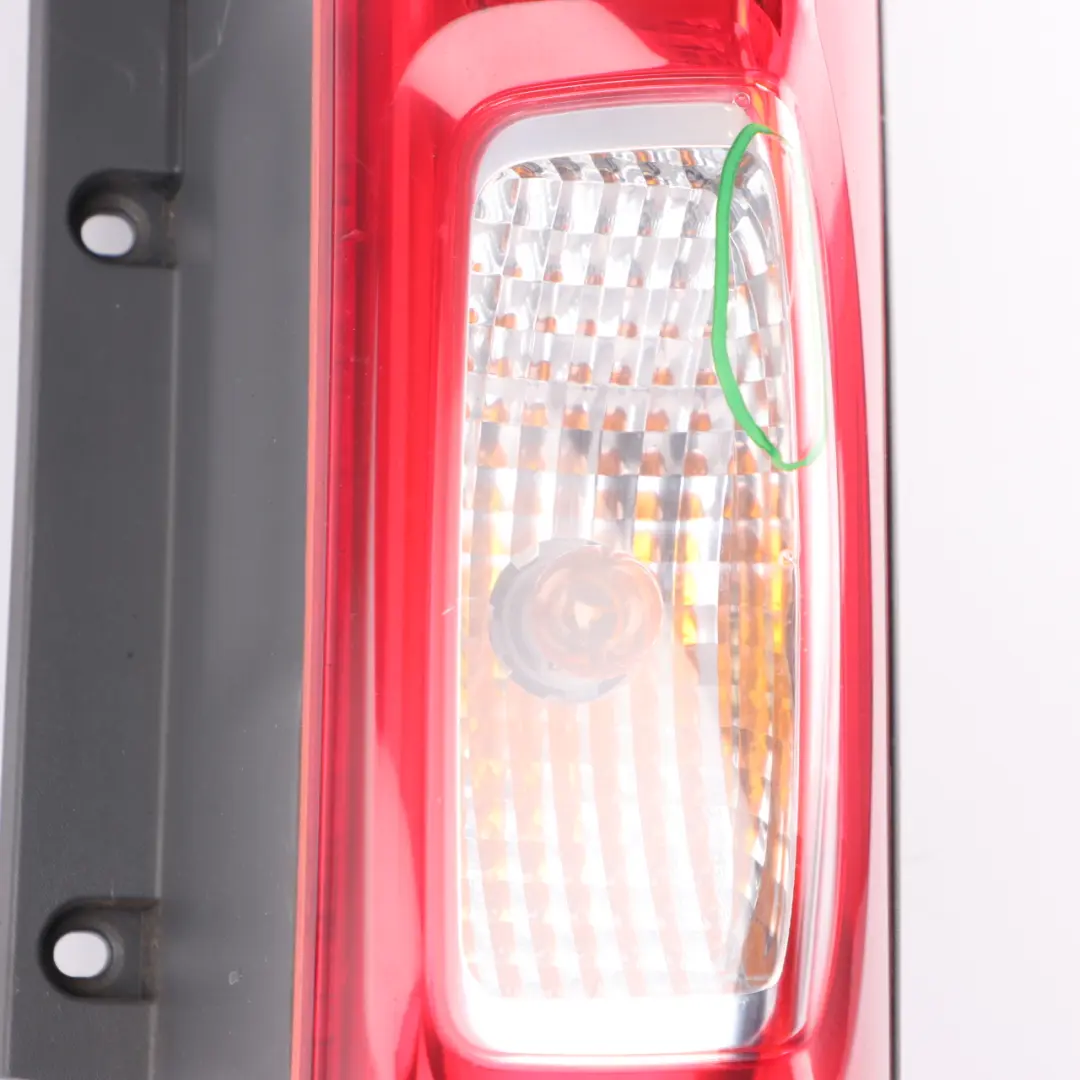 Rear Lamp Renault Trafic 2 Vauxhall Vivaro Right O/S Light Taillight 9385772