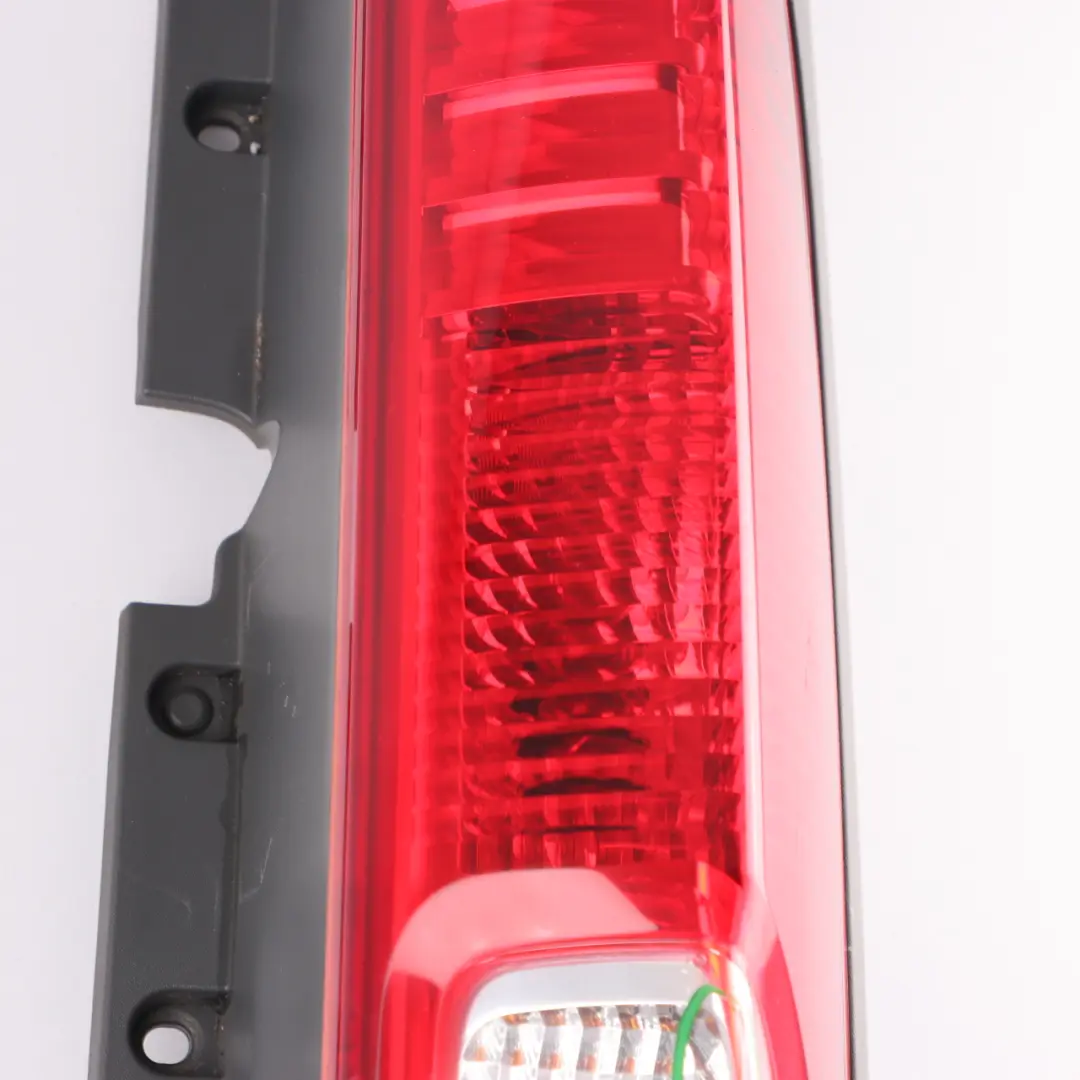 Rear Lamp Renault Trafic 2 Vauxhall Vivaro Right O/S Light Taillight 9385772