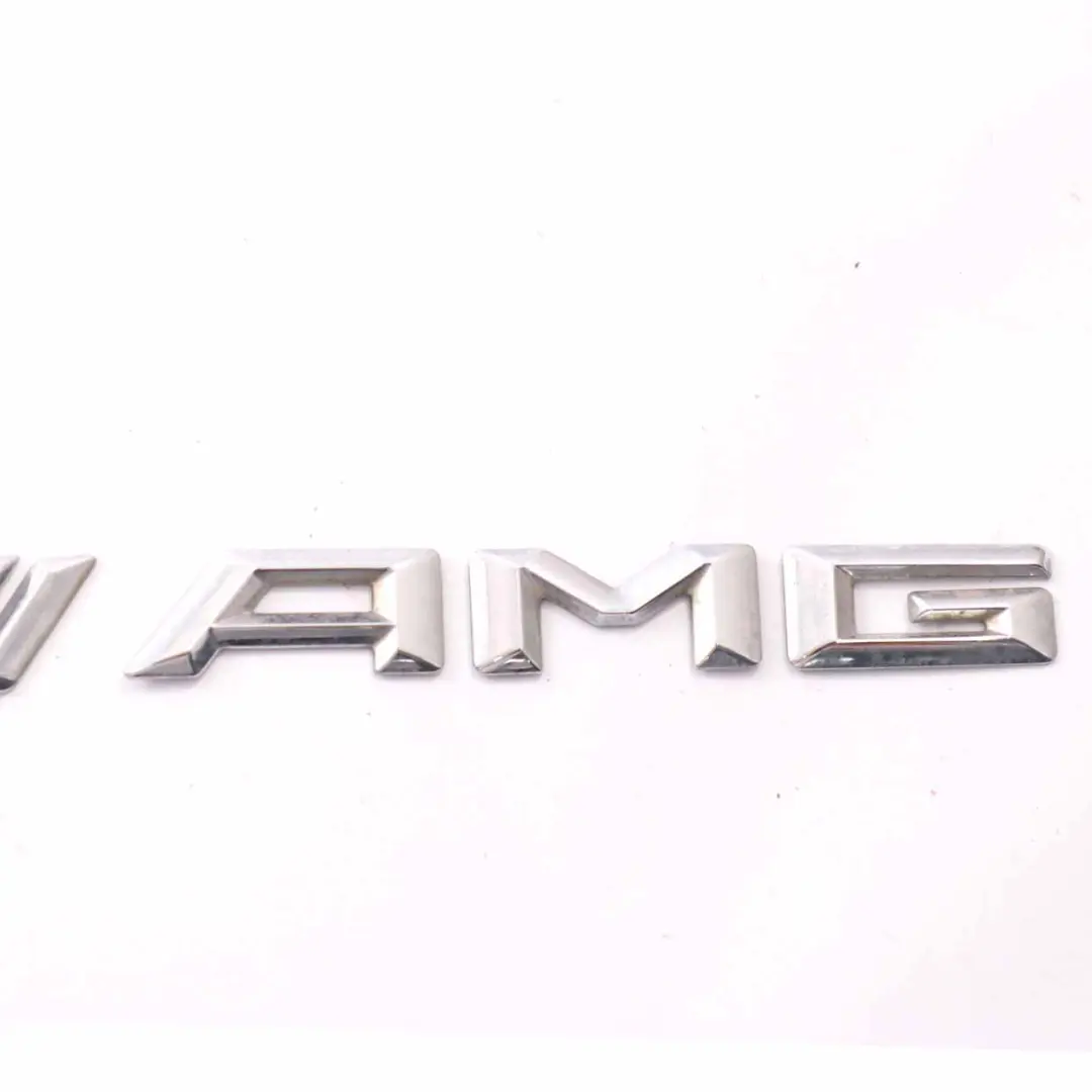 Mercedes W204 W212 AMG Napis Emblemat Klapy Tył