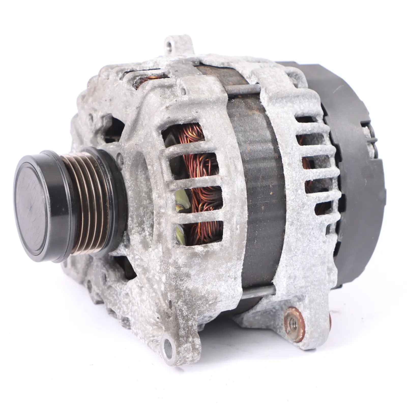 Mercedes W176 W242 W246 Benzyna M270 Alternator Bosch A0009061903