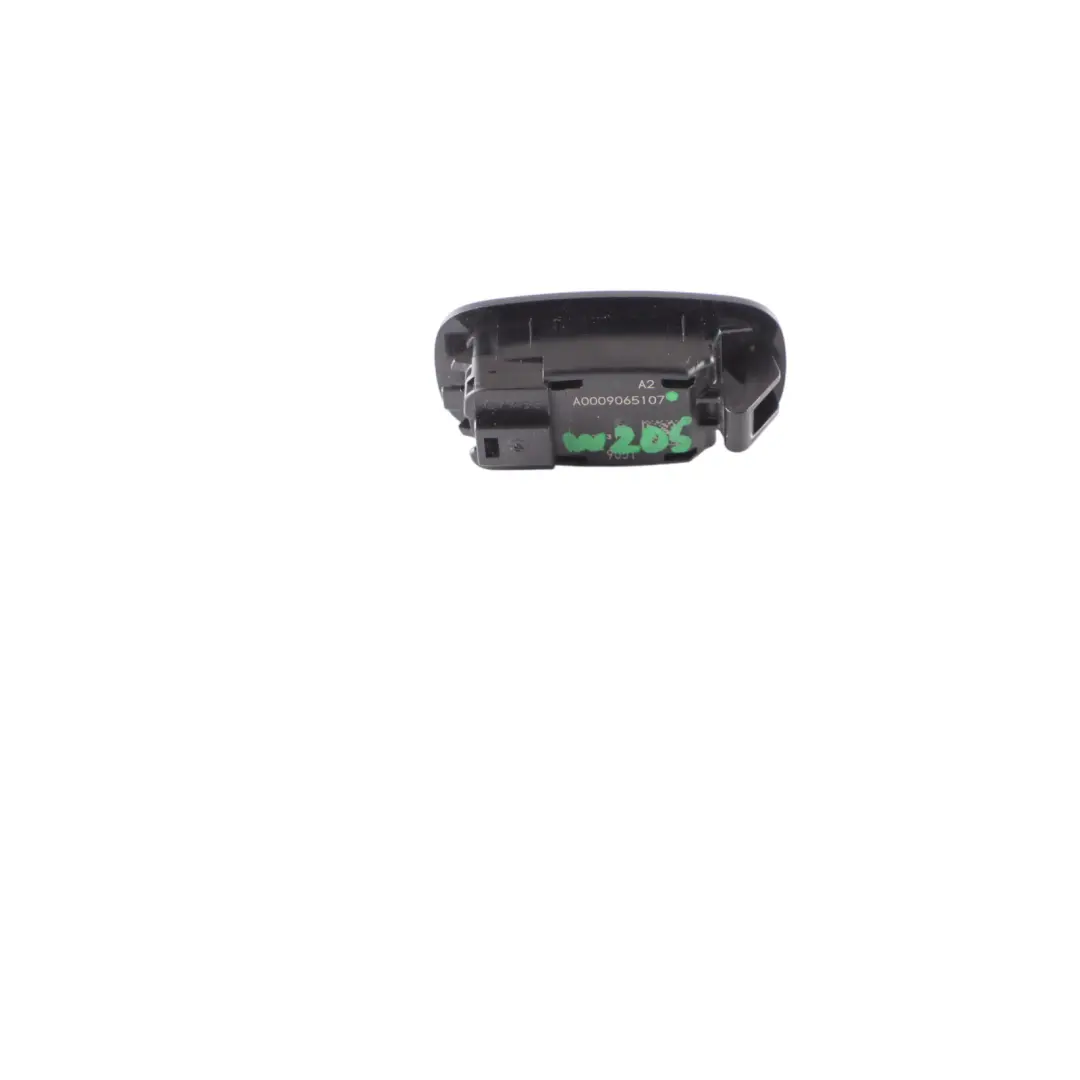 Mercedes W205 Wewnętrzna Lampa LED A0009065107