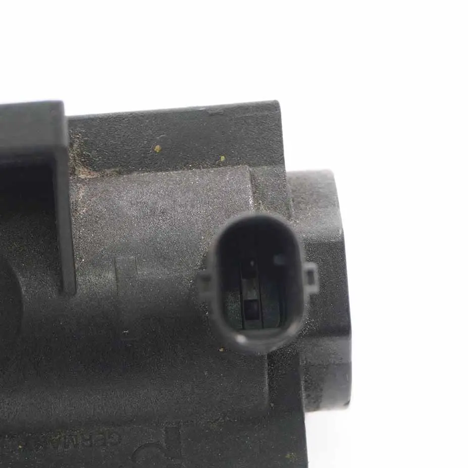 Mercedes W169 OM640 Válvula solenoide vacío Convertidor de presión A0051535528