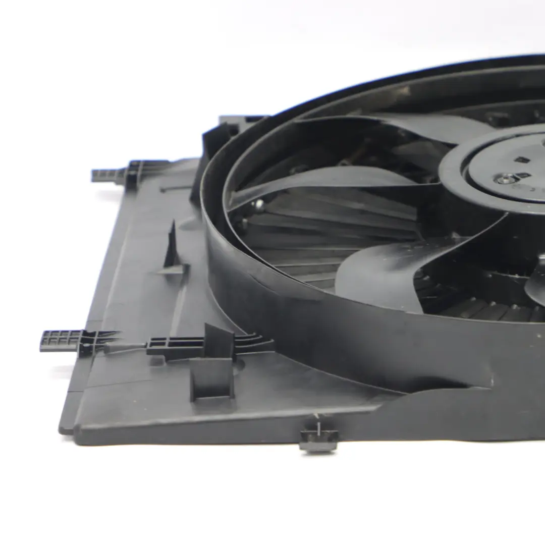 Fan Mercedes C205 OM651 Diesel Radiator Fan With Housing 400W A0999061300 