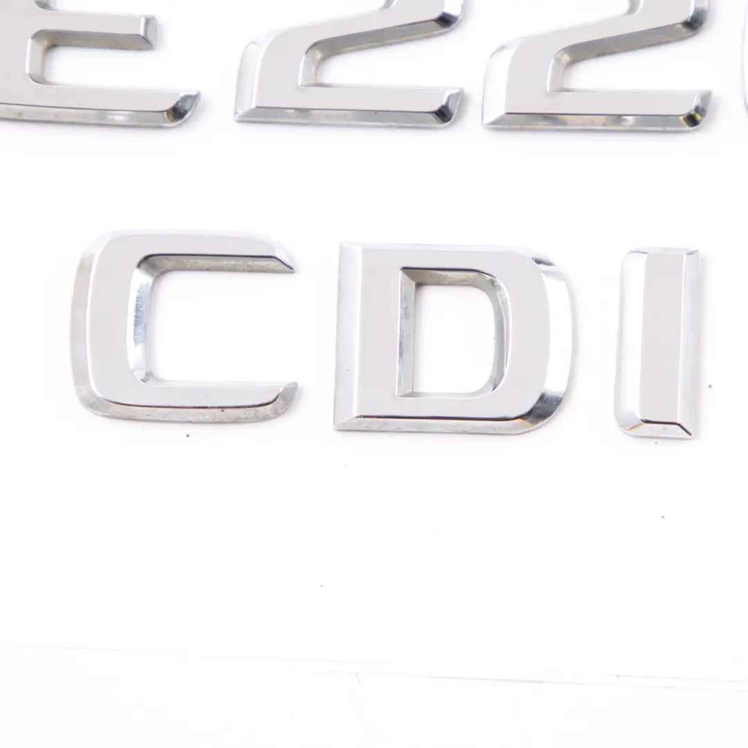 Emblema Maletero Mercedes W211 W212 Lettering E220 CDI Portón Trasero Adherido