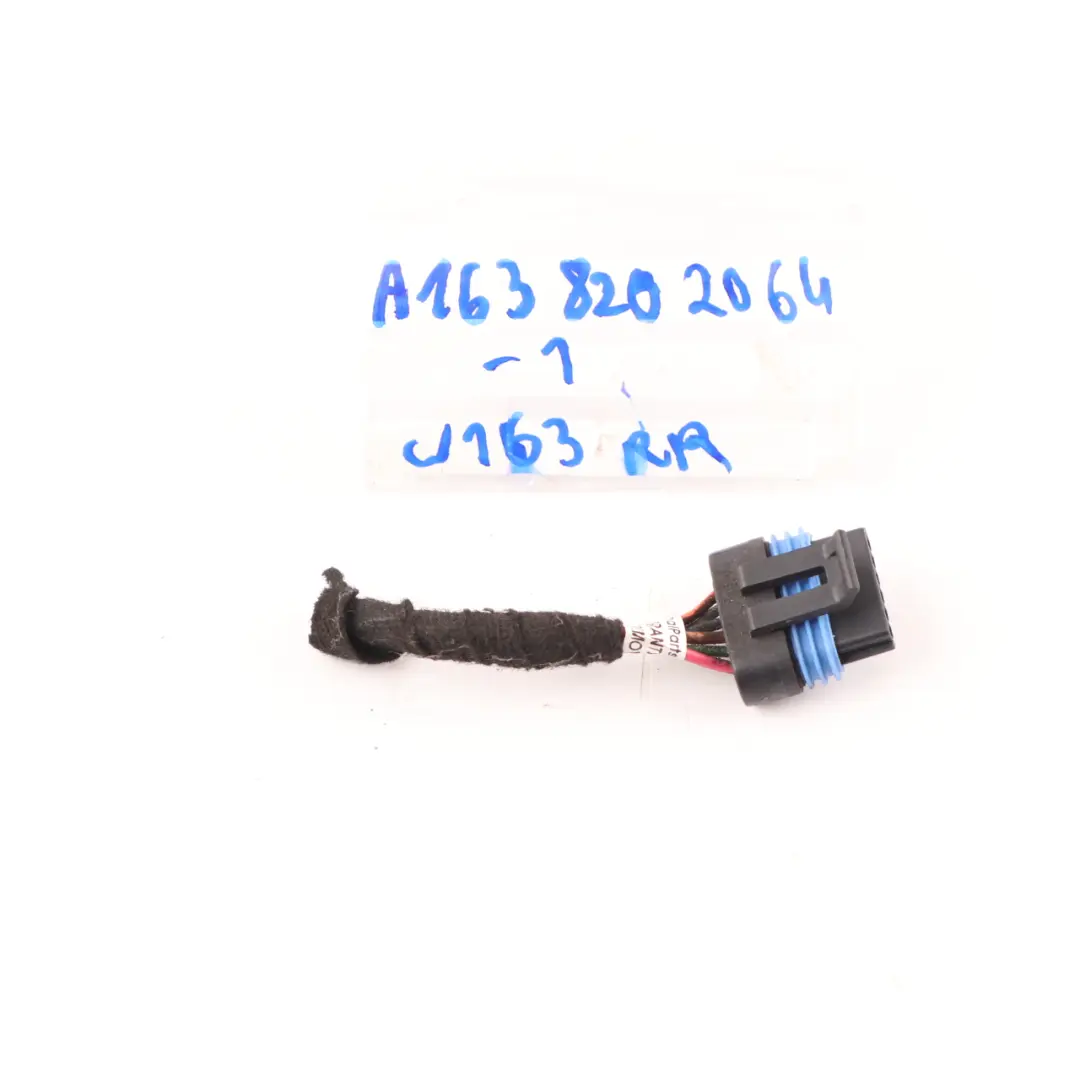 Mercedes ML W163 Rear Right O/S Tail Light Lamp Plug Socket Wiring A1638202064
