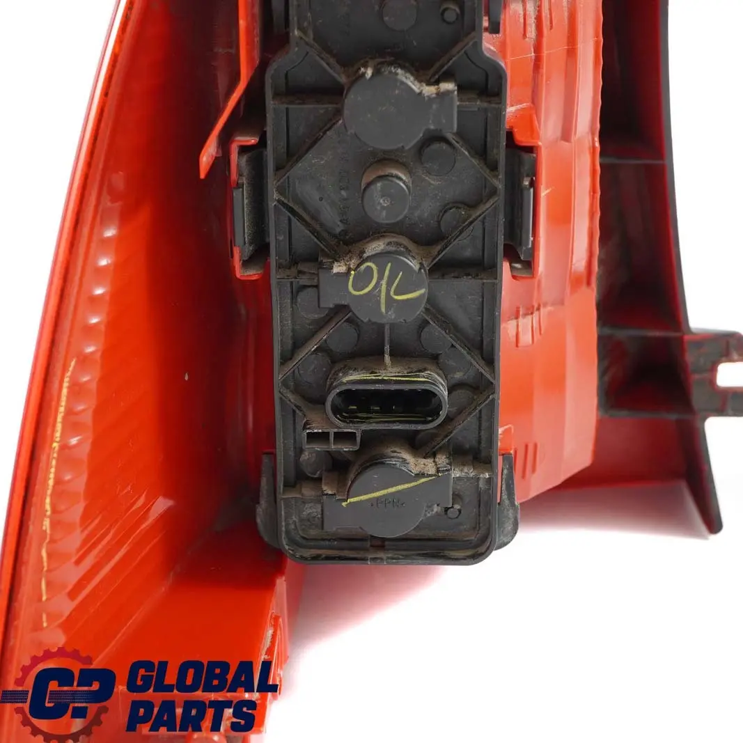 Mercedes W163 Luz trasera derecha Panel lateral A1638202064