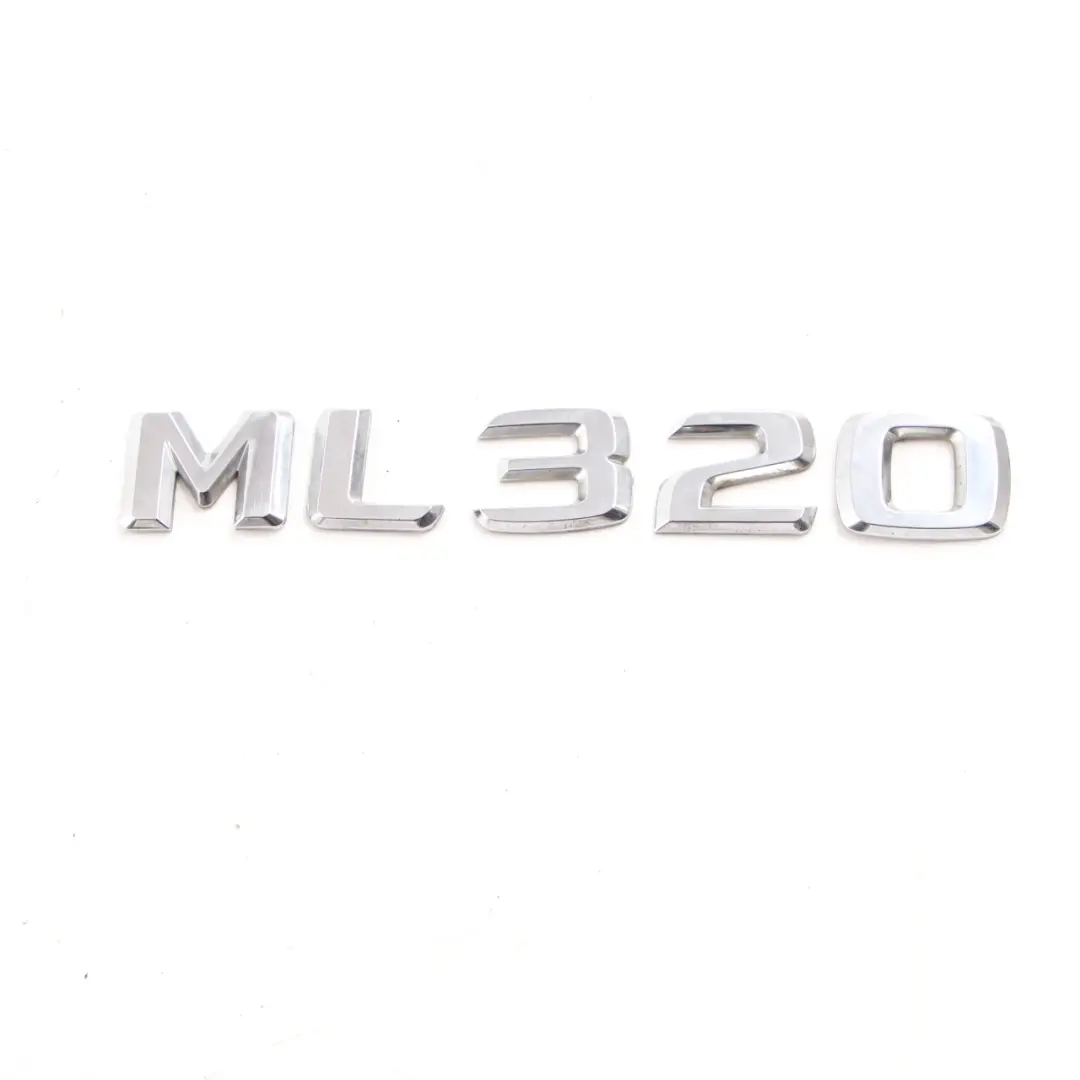 Mercedes ML W164 ML 320 Emblema Maletero Trasero Adherido Insignia A1648170915