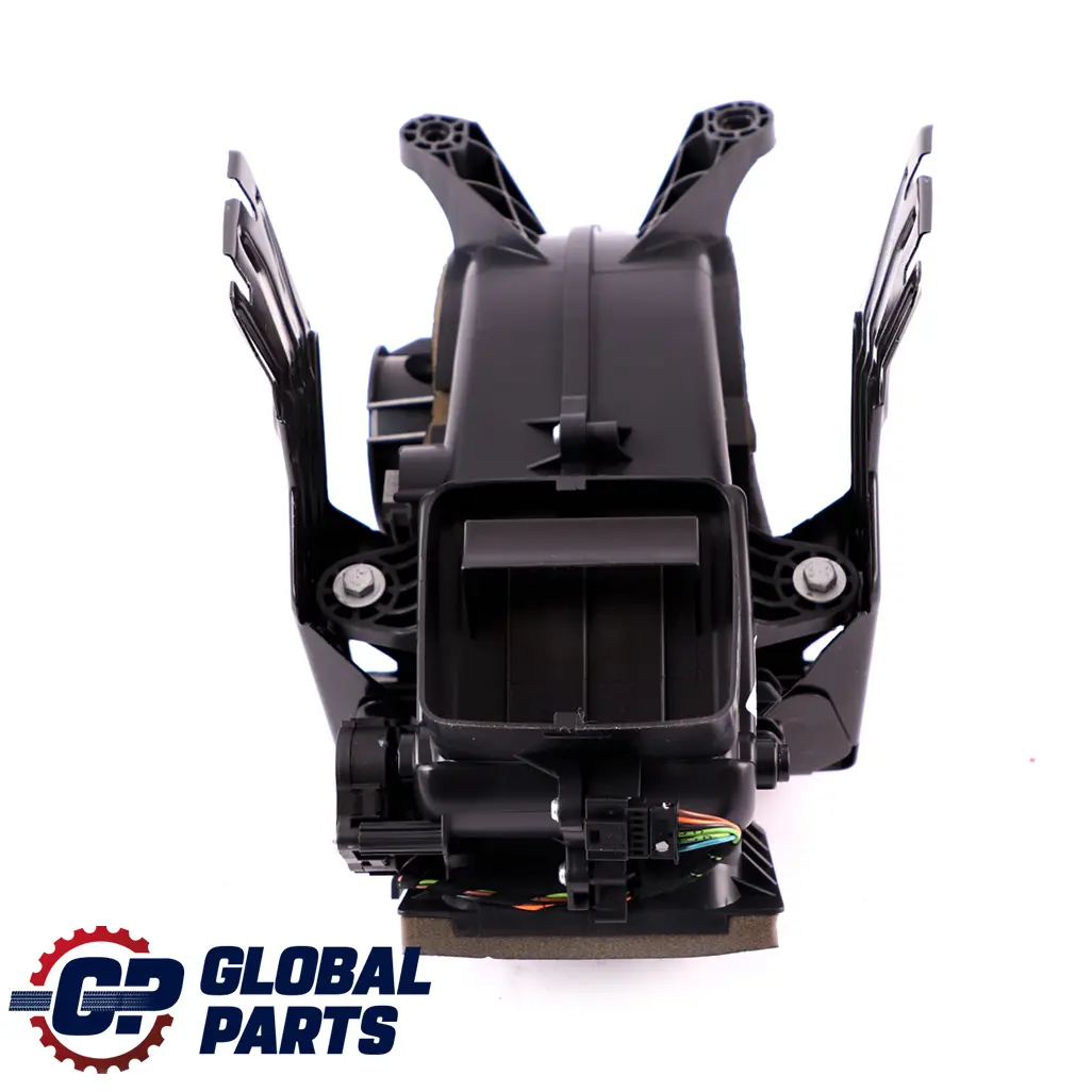 Mercedes-Benz M-Class ML W164 Heater A/C Case Intake Air Housing A1648300003