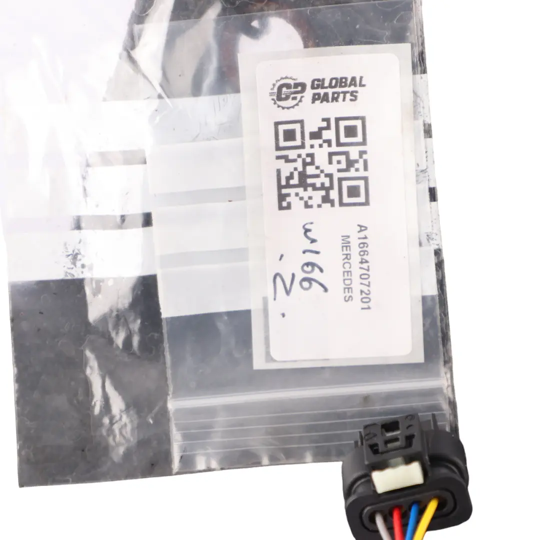 Mercedes W166 Diesel Engine AdBlue Additive Tank Fluid Reservoir A1664703901