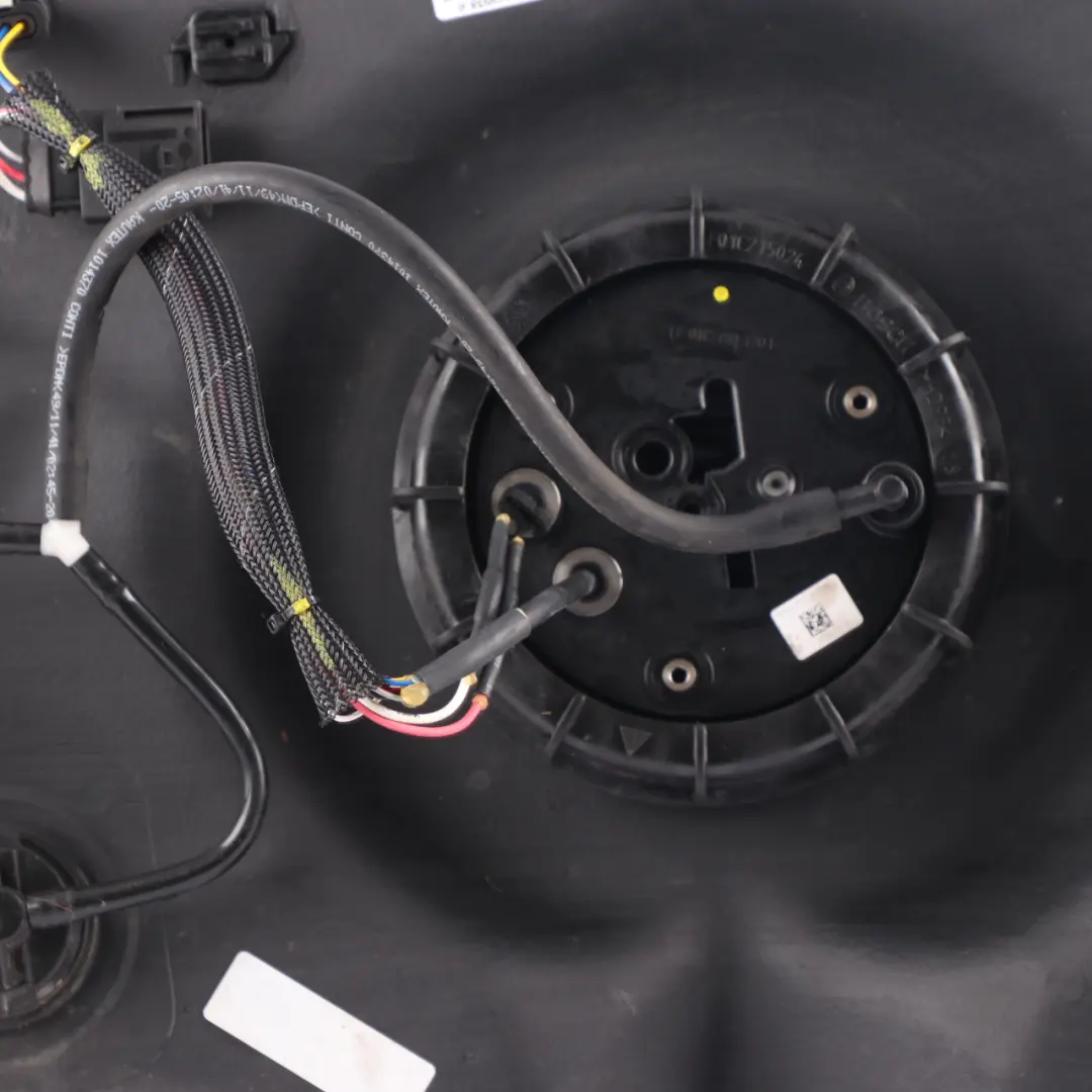 Mercedes W166 Diesel Engine AdBlue Additive Tank Fluid Reservoir A1664703901