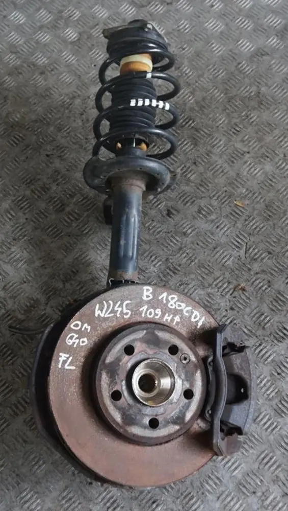 Mercedes B Class B 180 CDI W245 Front Left N/S Suspension Leg Brake Wheel Hub