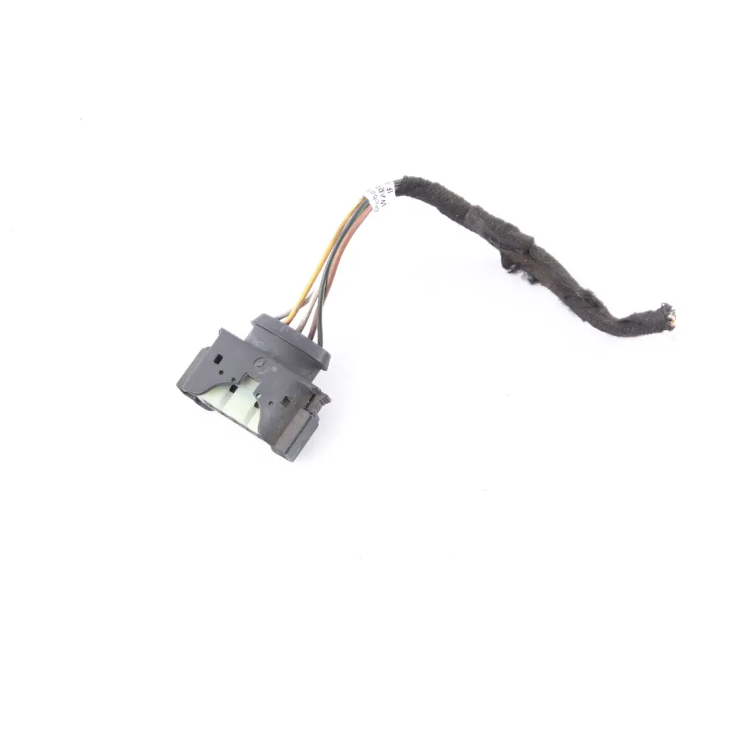 Mercedes W245 Headlight Lamp Front Right O/S Plug Socket Wiring A2205454628