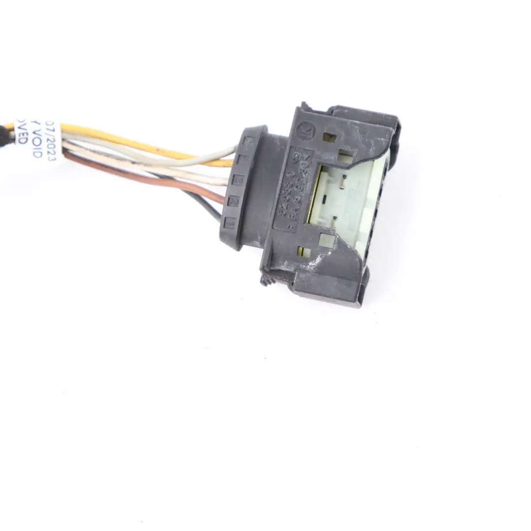 Mercedes W245 Headlight Lamp Front Right O/S Plug Socket Wiring A2205454628