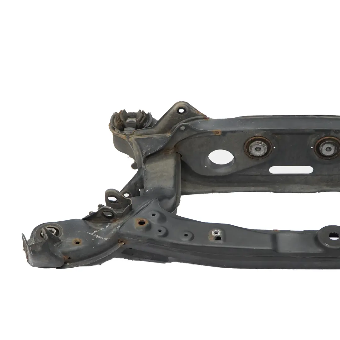 Mercedes SLK R172 Support d'essieu arrière Support sous châssis A1723500908