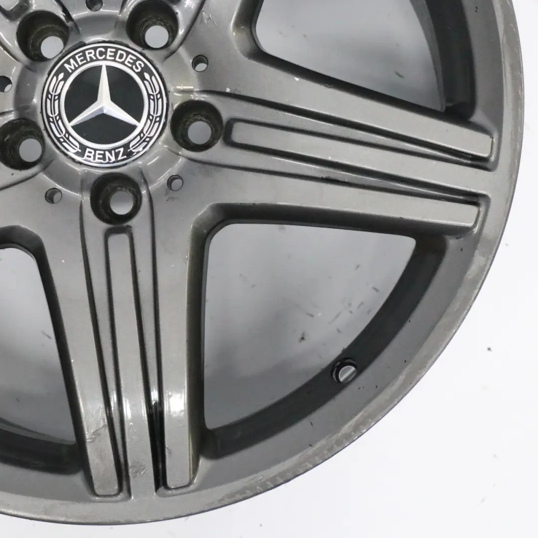 Llanta aleación gris Mercedes W176 AMG 18" 5 radios dobles ET:48 8J A1764010402