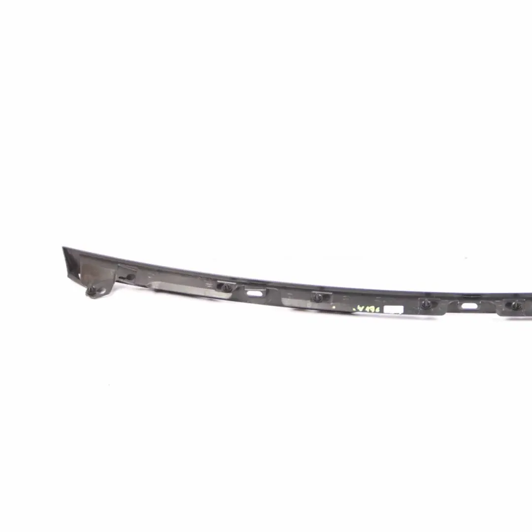 Mercedes W176 Support tuyau lave-glace Pare-brise Panneau habillage A1768600014