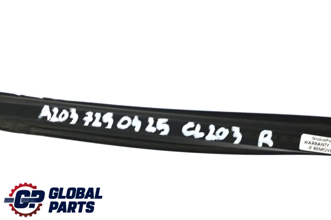 Mercedes CLC-Class CL203 Front Right Door O/S Window Seal Gasket A1687250825