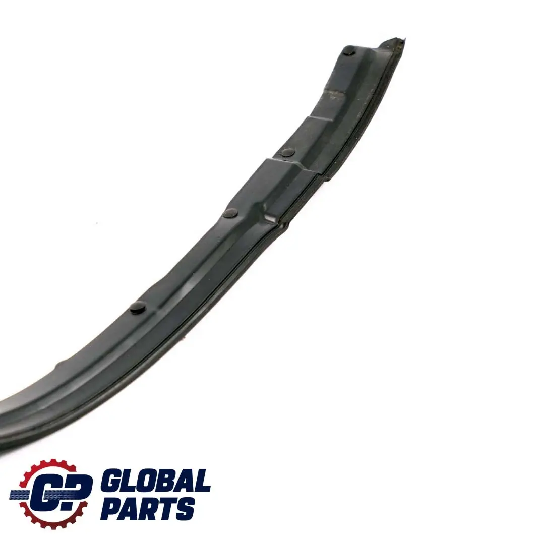 Mercedes-Benz C-Class W203 Front Right O/S Door Weatherstrip Seal A2037271830