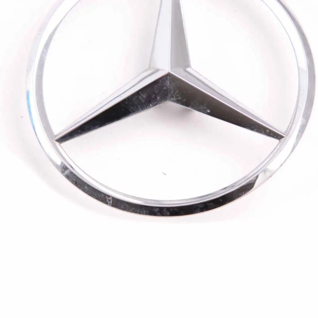 Mercedes C203 Emblema maletero Tapa trasera Portón Insignia Logo A2038170016