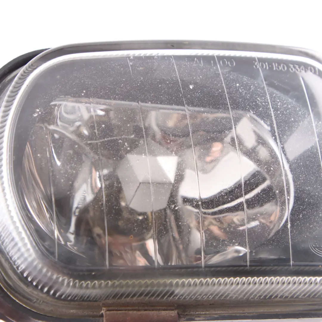 Mercedes CLC CL203 SLK R171 Lampa Przeciwmgielna Przednia Prawa A2038200059