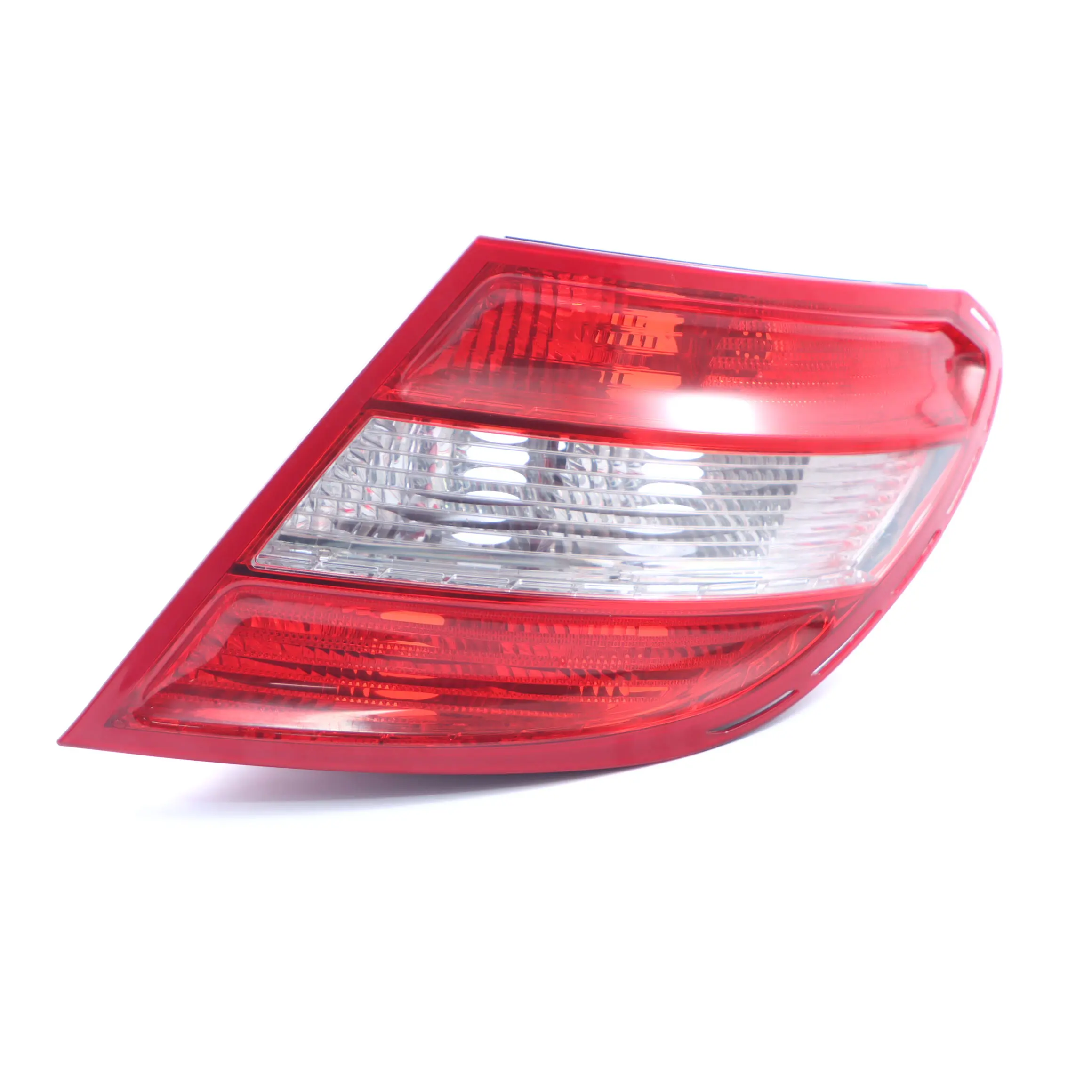 Mercedes W204 Lampa Tylna Prawy Tył A2048200264