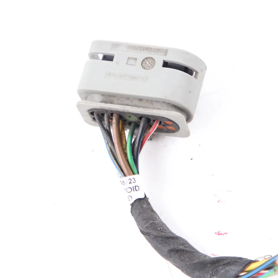 Mercedes W204 Headlight Xenon Front Right O/S Plug Wiring Socket A0525455626