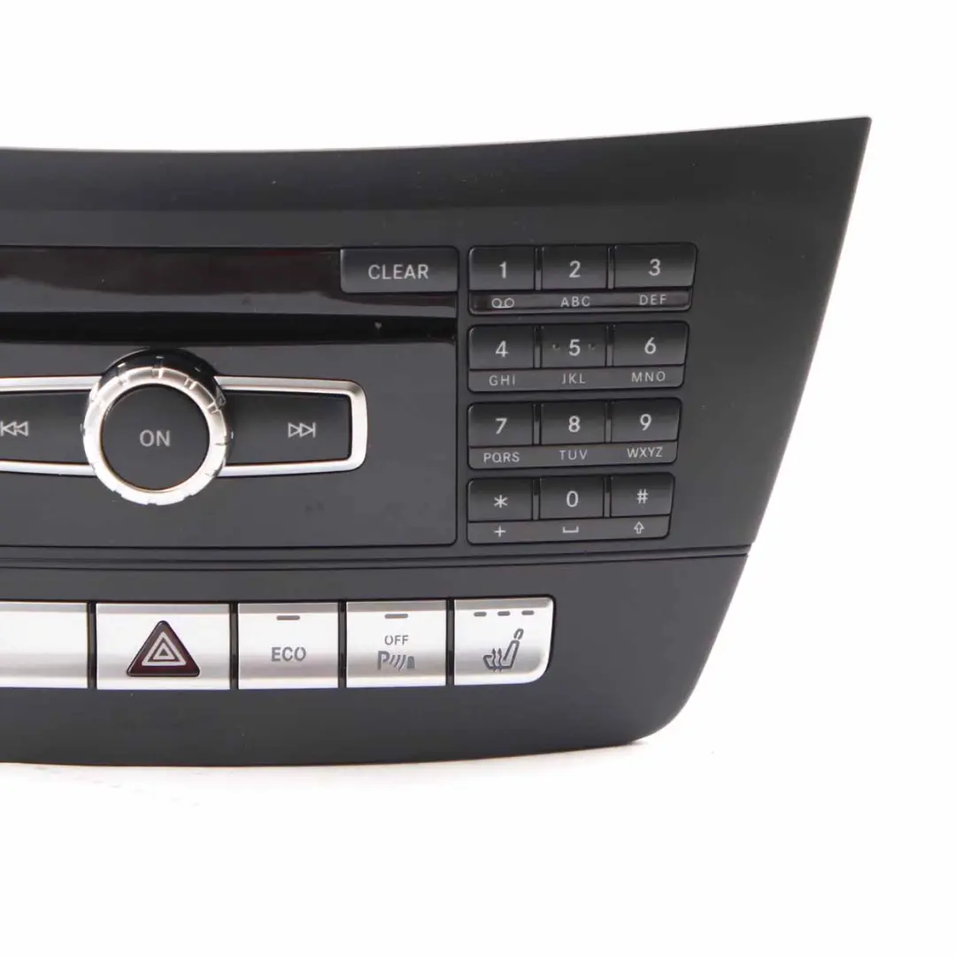 Mercedes W204 COMAND Navigation CD Player Radio Sat Nav Head Unit A2049009510